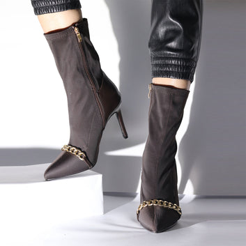 Chain Boot Coffee